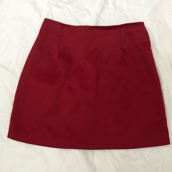 Joules Dresses & Skirts - 90’s Joule burgundy miniskirt with side slits.